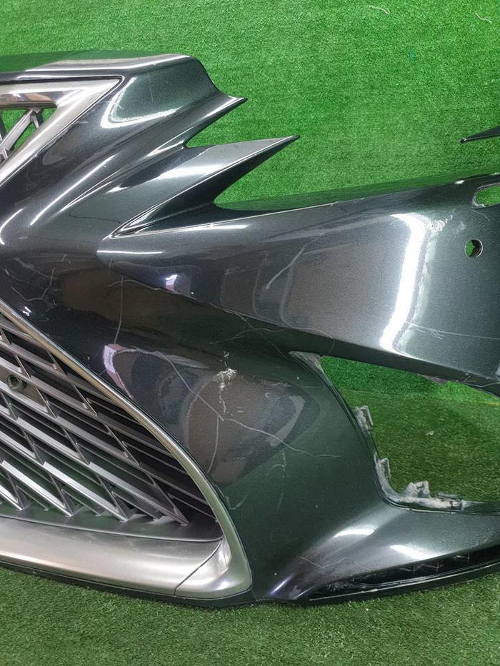 Бампер передний Lexus LS 5 (2017-2021)