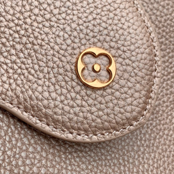Louis Vuitton Capucines Nano