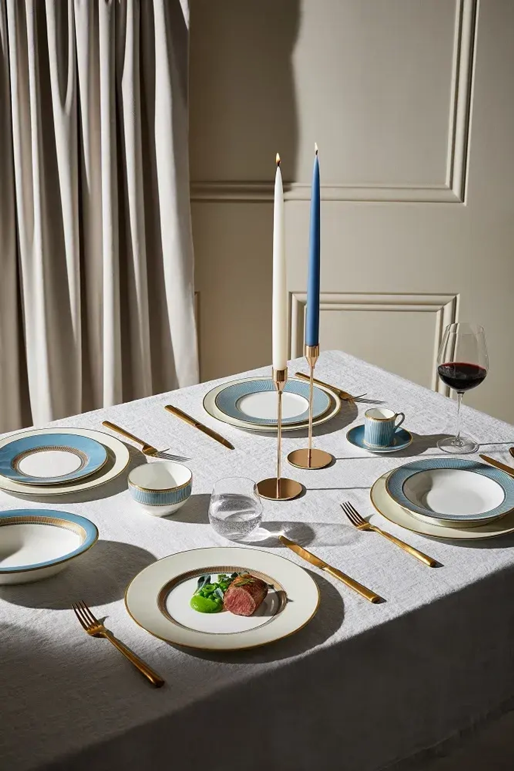 Wedgwood Обеденная тарелка Helia 27,3 см