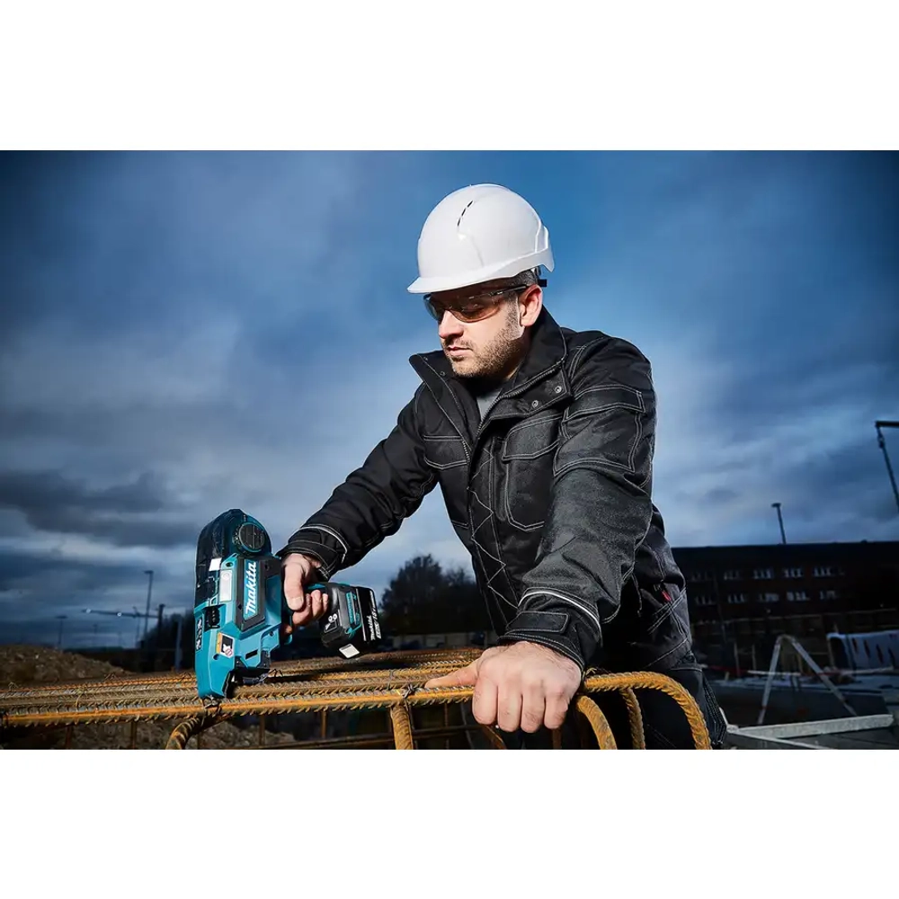 Аккумуляторный инструмент для вязки арматуры Makita DTR180ZK
