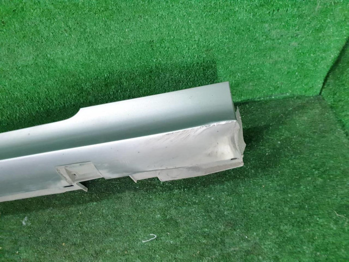 Накладка порога правая Mercedes E C238 (2016-2021)