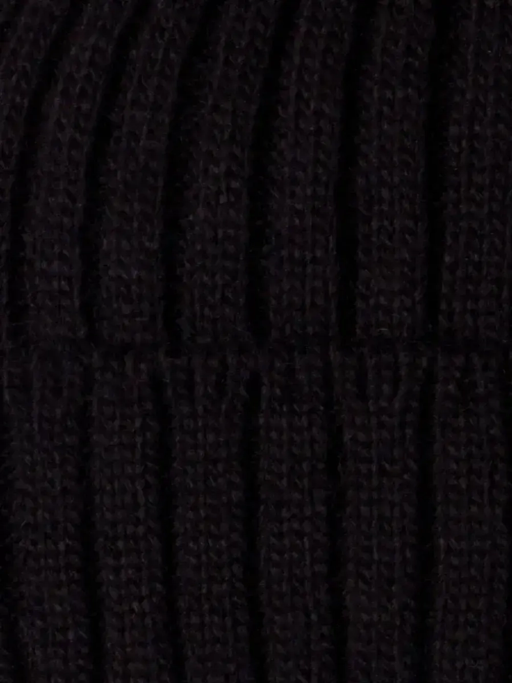 Шапка зимняя вязаная и снуд для детей