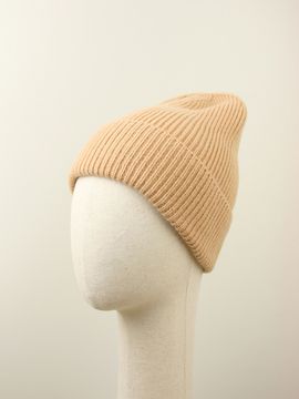 Шапка вязаная "Прогулка с корги", 100% шерсть ягнёнка, цвет верблюжонок.