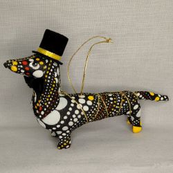 Ёлочная игрушка Такса с аксессуаром