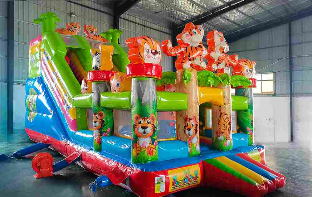 Коммерческий надувной батут «Тигриная страна 3», 8*4*5 м