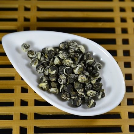 Жасминовые Жемчужины (Моли Чжень Чжу)