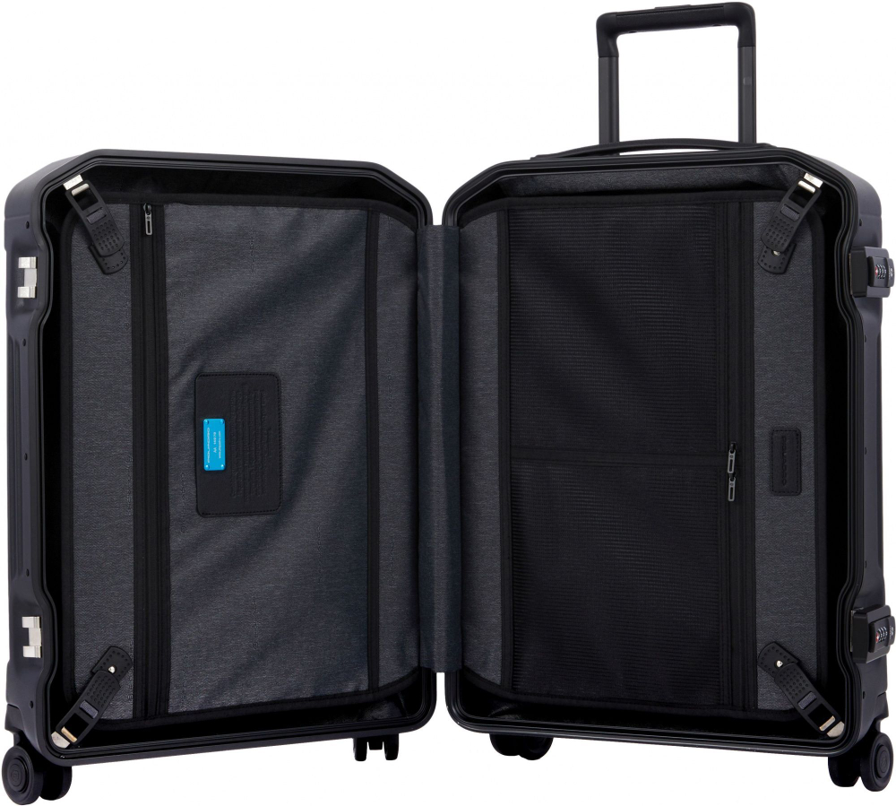Чемодан Piquadro PQ-LM (BV4425PQLM/NO) 40x55x20см 37л. поликарбонат/натур.кожа черный матов.