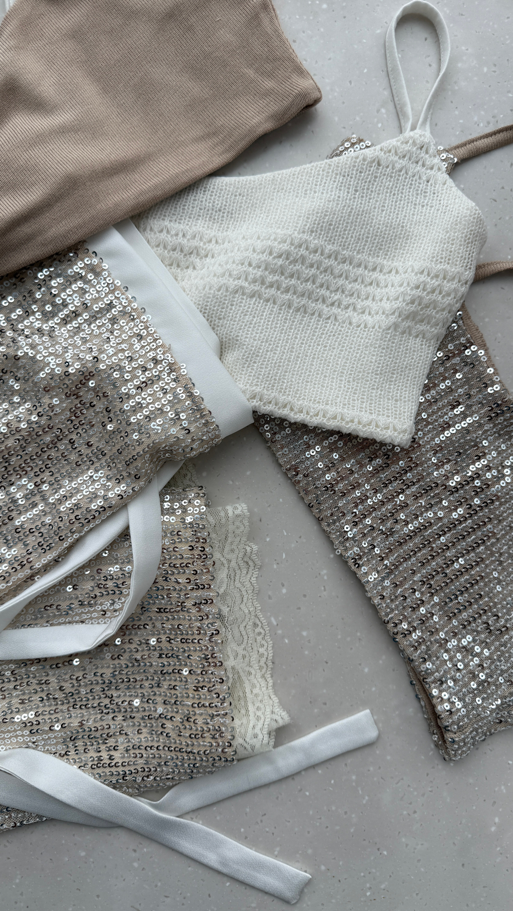 Топ-мини шитье