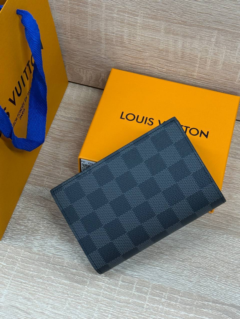 Обложка для паспорта Louis Vuitton