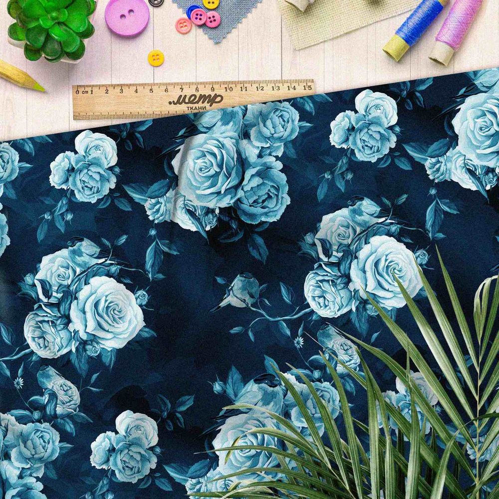 Ткань бифлекс голубые розы в тумане