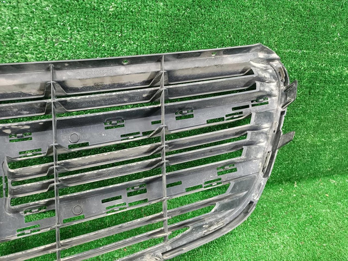 Решетка радиатора Mercedes V W447 (2014-н.в.)