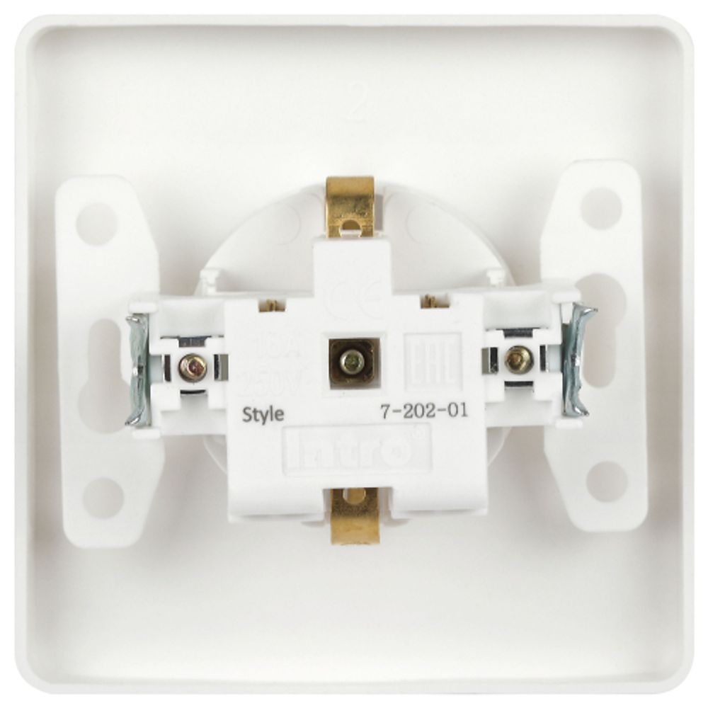 Розетка Intro Style 7-202-01 с заземлением 2P+E Schuko, 16А-250В, IP20, СУ, белый | Intro