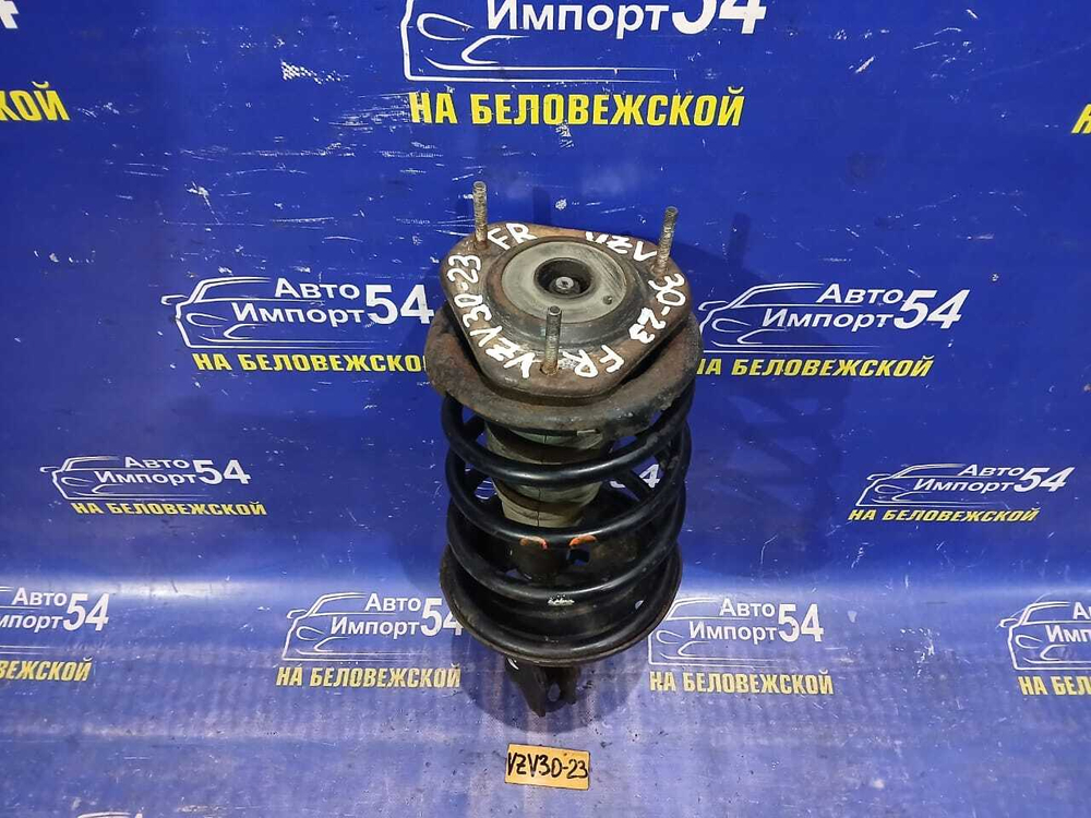 Стойка передняя правая TOYOTA CAMRY PROMINENT 1991
