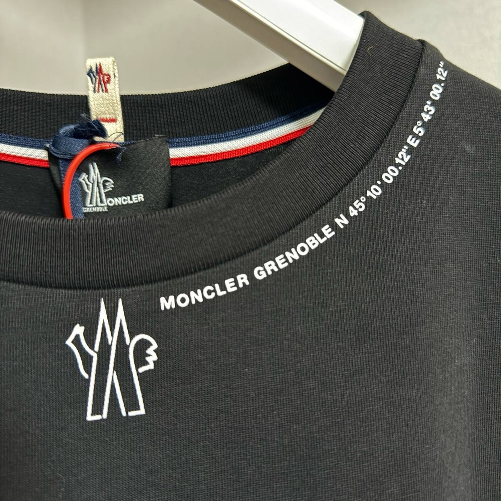 Футболка Moncler