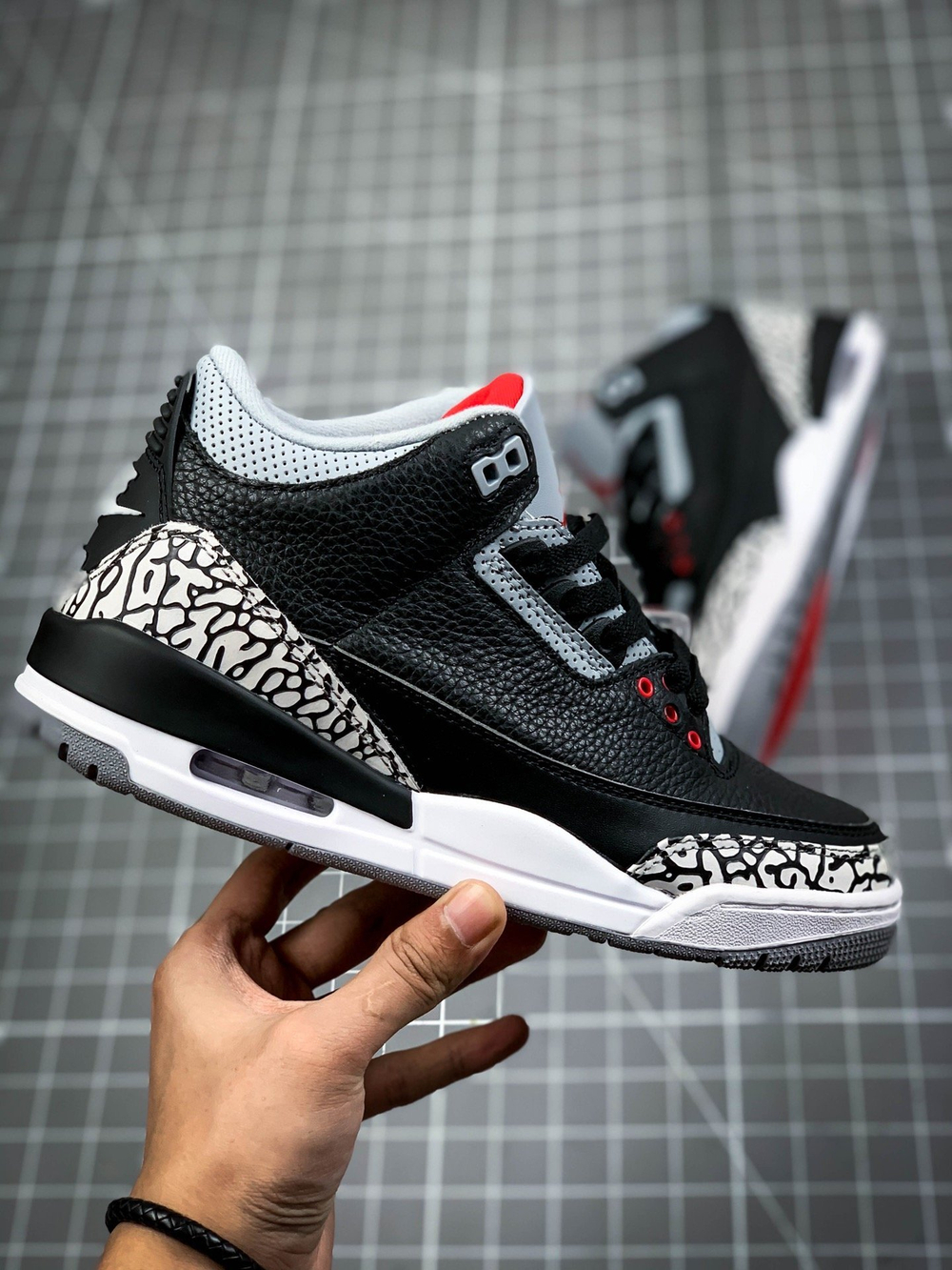 AIR JORDAN 3 SE-T FIRE RED JAPAN EXCLUSIVE WHITE/FIRE RED/BLACK