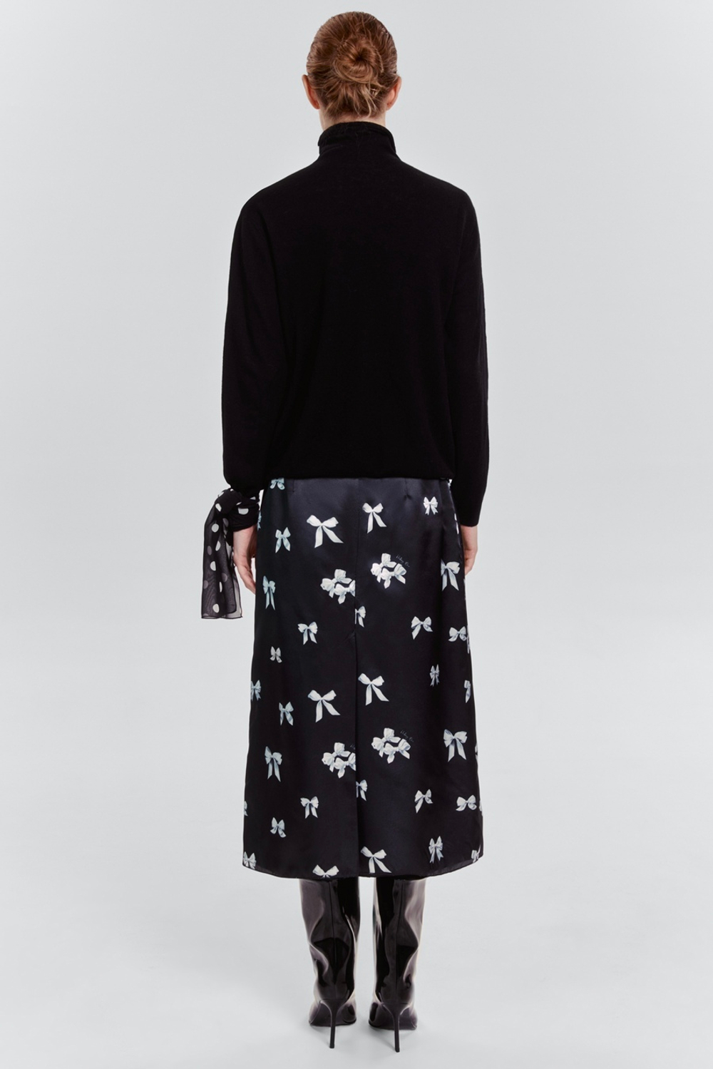 Юбка прямая с бантами