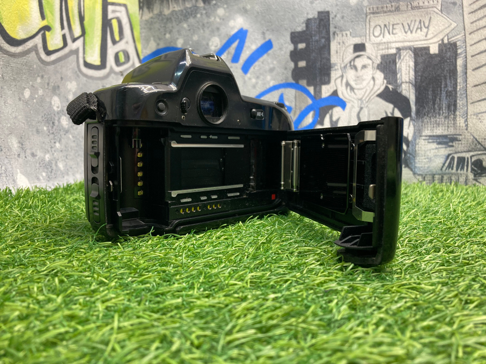 Nikon F90 Нерабочий