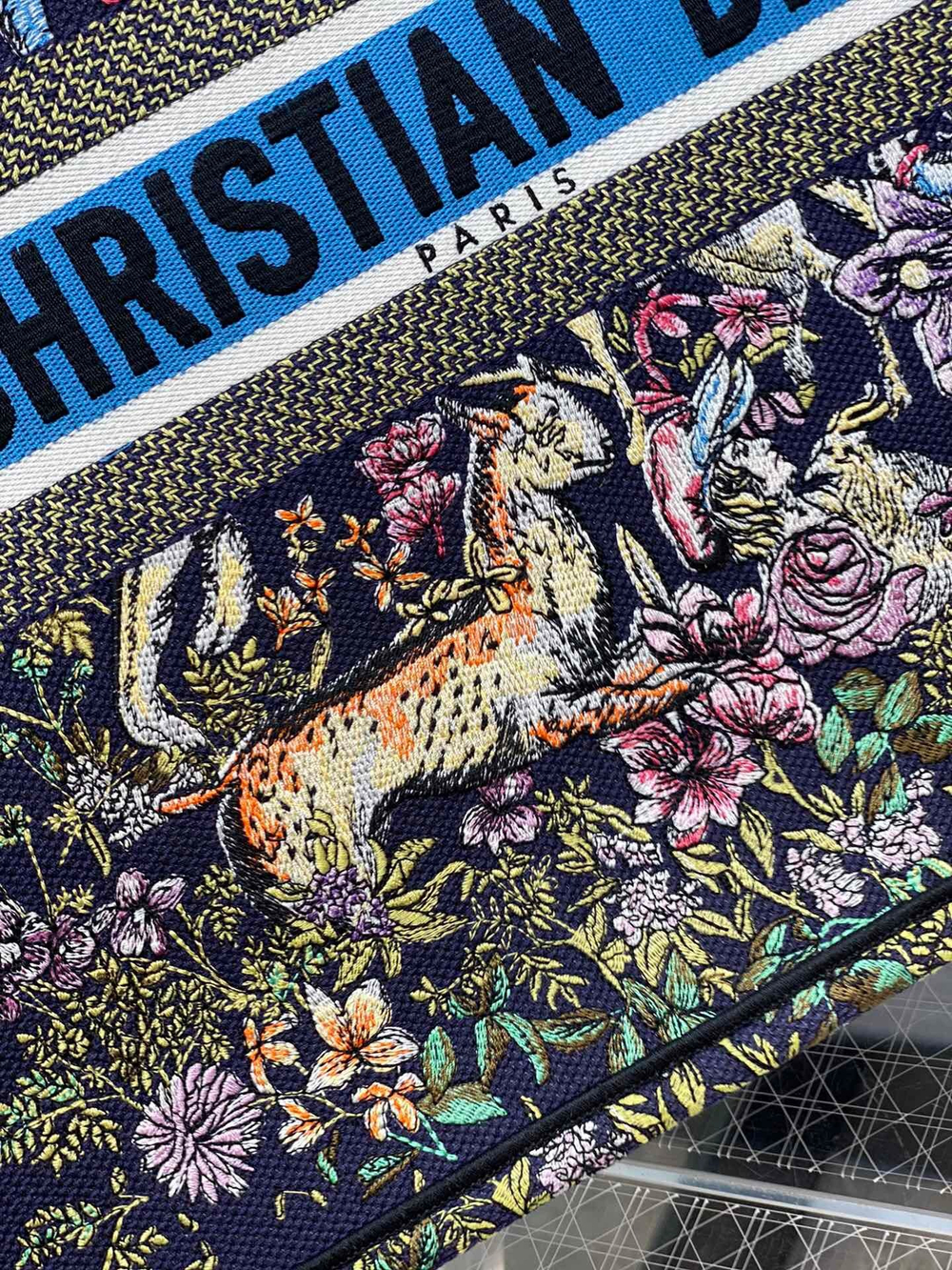 Christian Dior Book Tote 42 cm