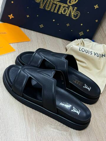 Шлепанцы Louis Vuitton