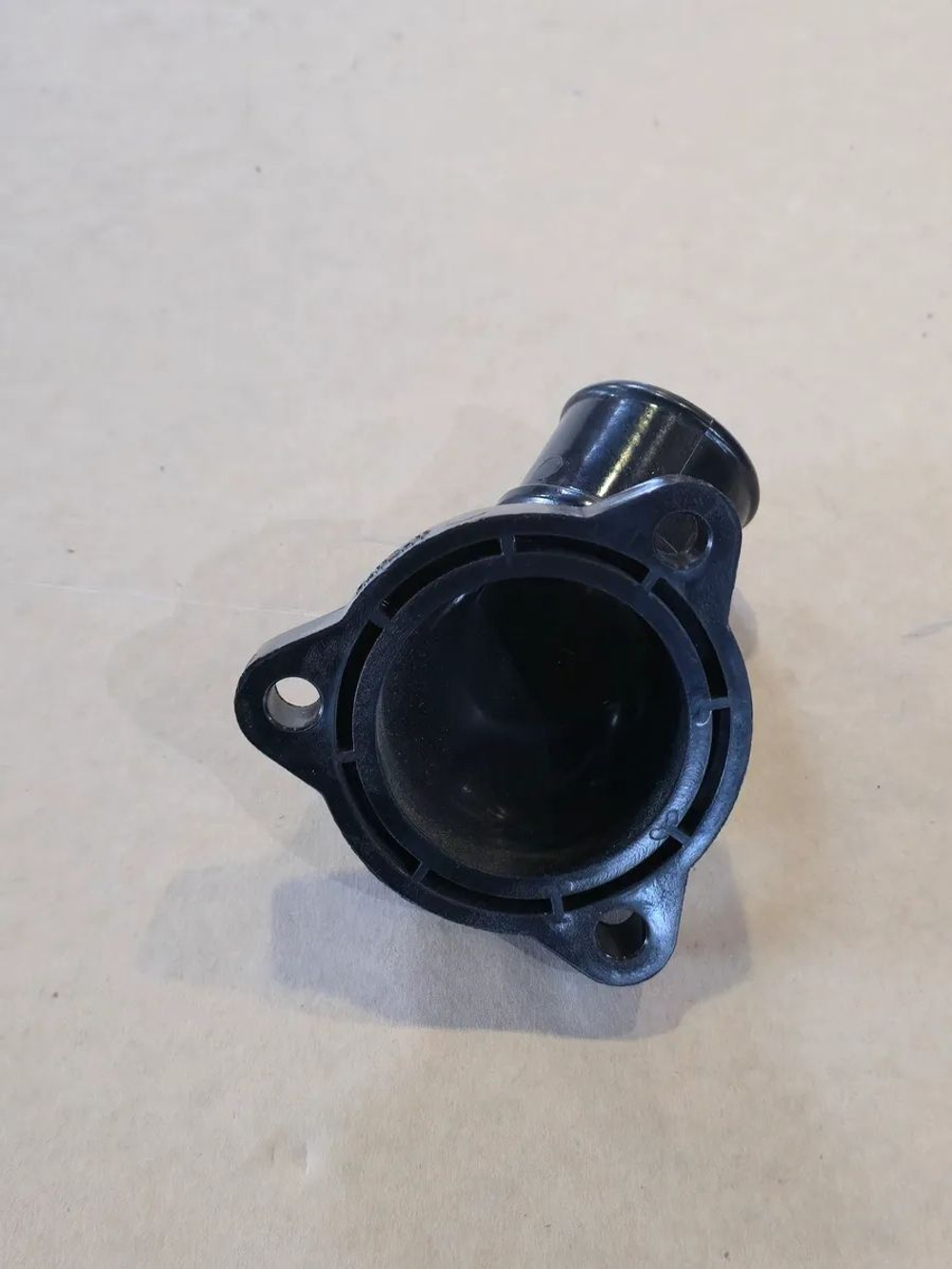 Патрубок коробки термостата (Автодизель)