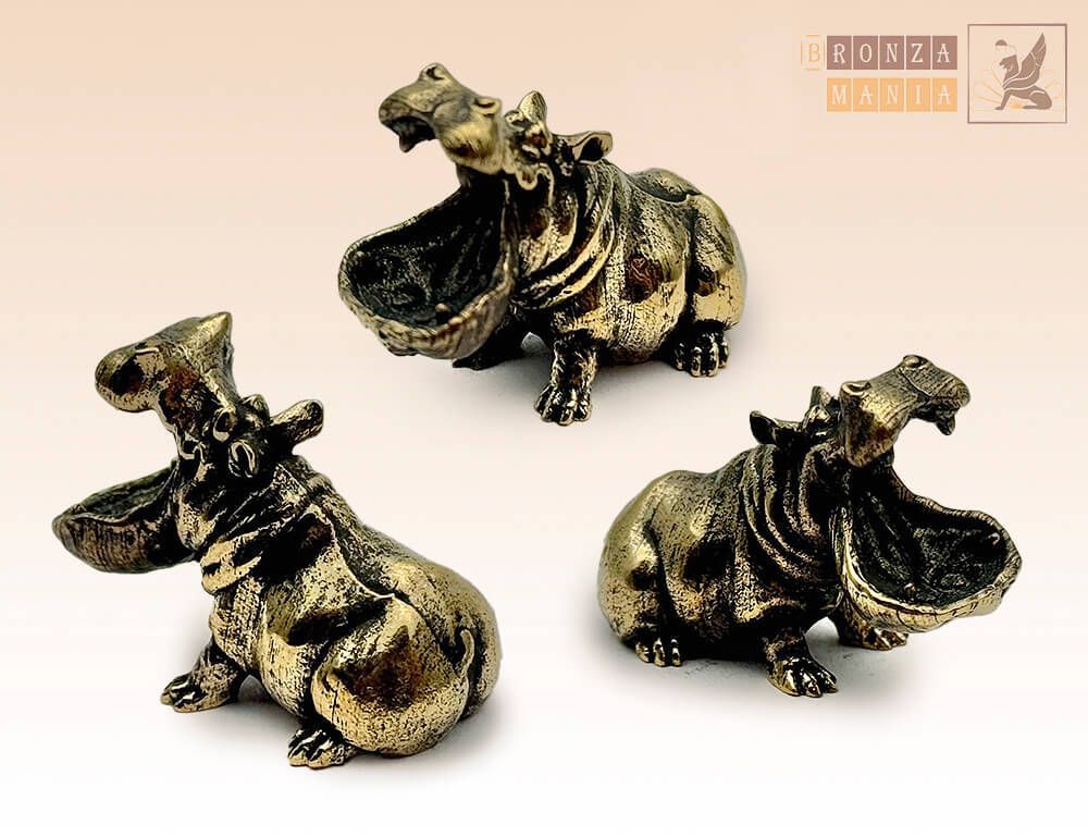 фигурка Бегемот зевающий