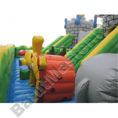 Большой надувной батут "Средневековье" 10*10*5 м