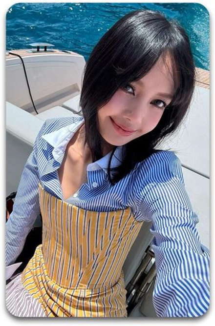 Карта #3388 / Lisa (BLACKPINK)