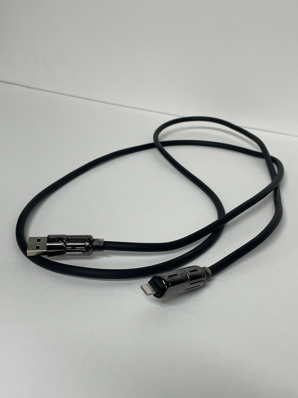 Кабель черный 4 в 1