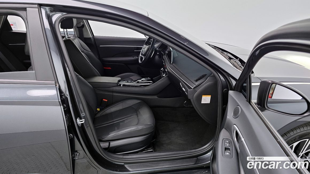 Hyundai Sonata Hybrid (DN8) Modern (12.2021)