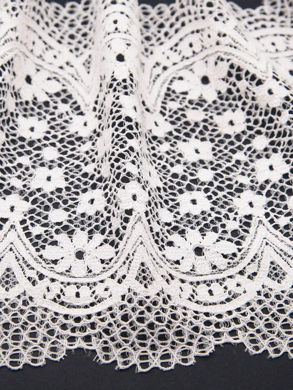 03-150 Кружево эластичное 19 см, айвори