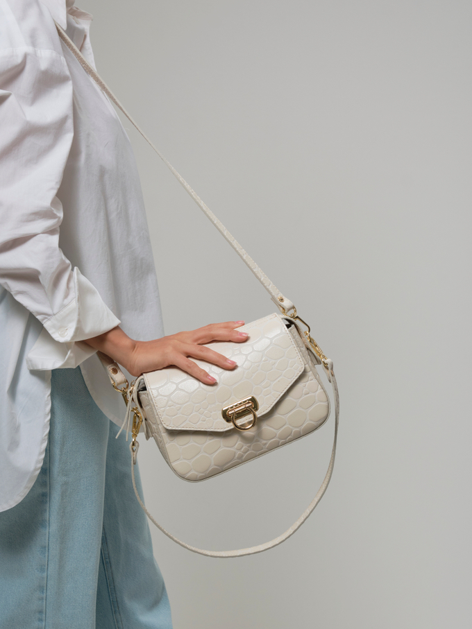 Сумка кожаная через плечо бежевая стоун