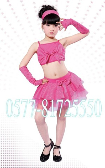 Костюм детский из короткого топа на бретелях и юбки