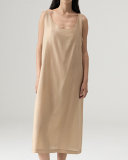 Платье из батиста