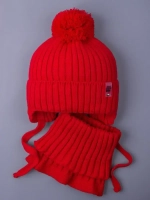 Шапка для девочки осенняя и снуд вязаные