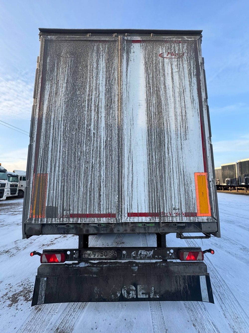 Fliegl SDS* Полуприцеп Шторный/Бортовой SDS 350 (Шторный)