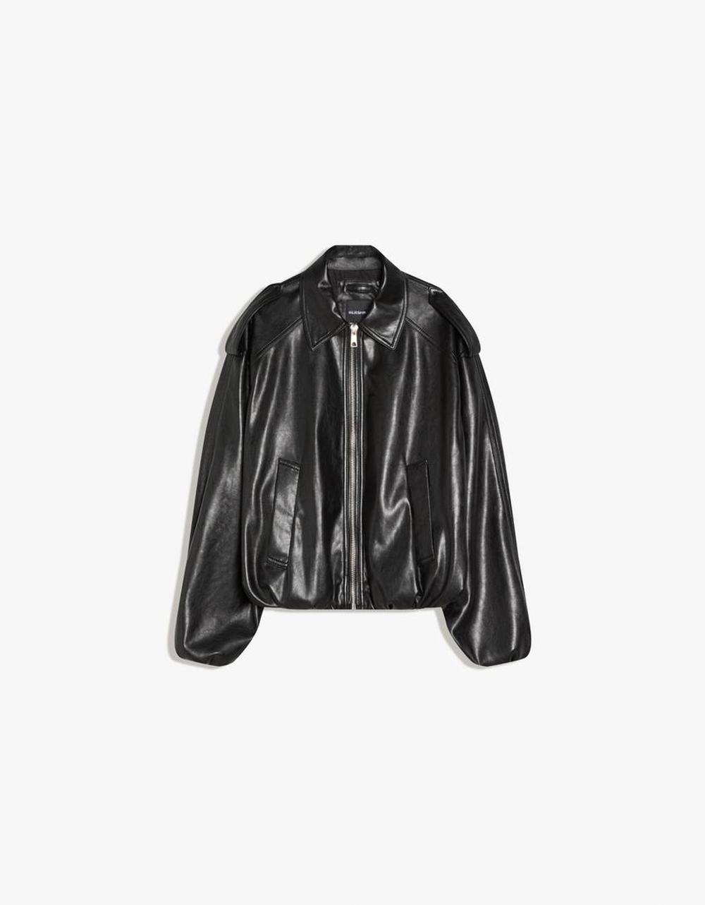 BERSHKA Куртка из искусственной кожи, черный