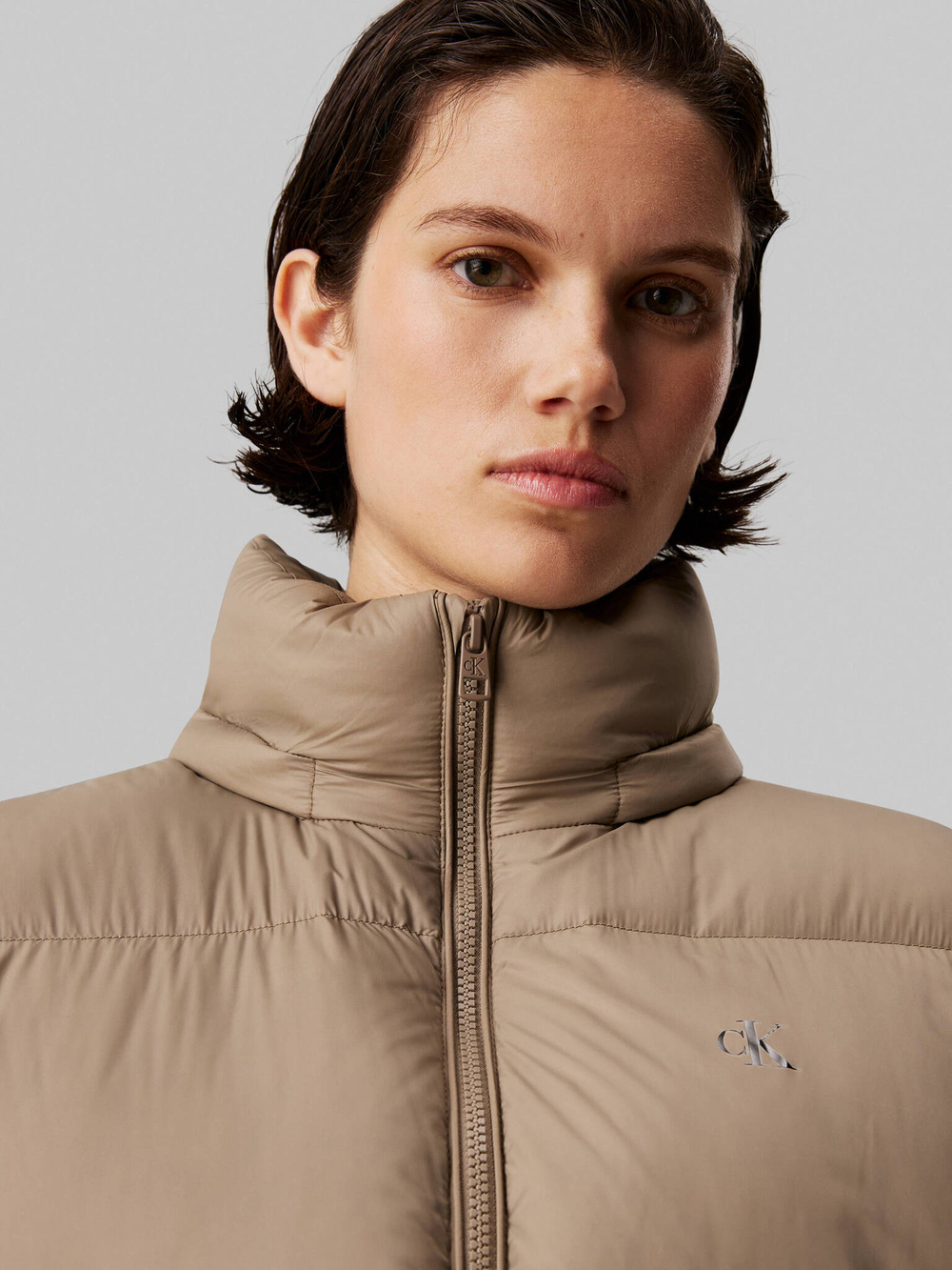 Пуховая куртка CALVIN KLEIN JEANS - бежевый(J20J224109)
