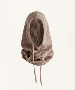 OYSHO Вязаная балаклава в рубчик, серо-коричневый