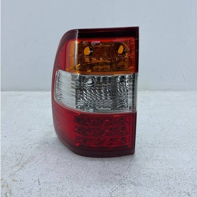 Фонарь крыла левый 81561-60671 8156160671