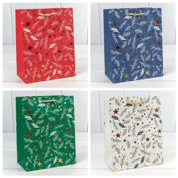 
          Пакет подарочный 18 х 23 х 10 см Набор 4 шт "Новый год" с тиснением (Микс)