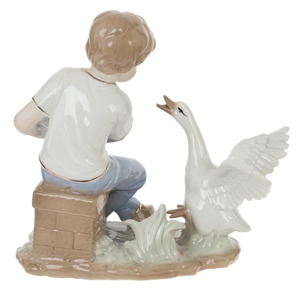 GAEM Фигурка декоративная "Мальчик и гусь", L18 W9 H18 см