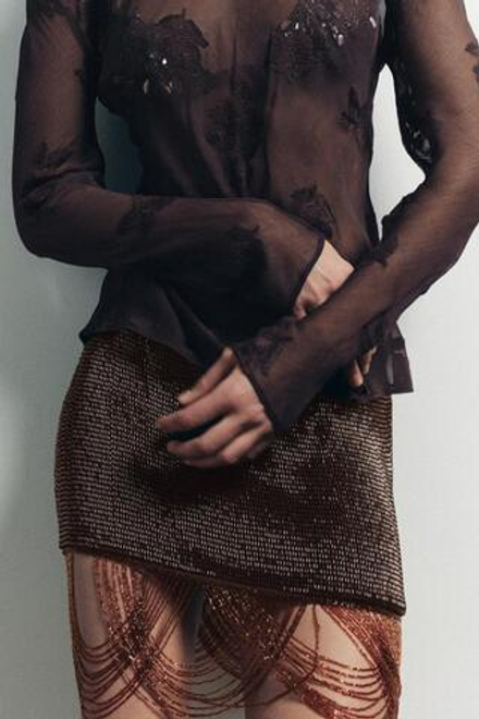 ZARA МИНИ-ЮБКА С БУСИНАМИ И БАХРОМОЙ, КОРИЧНЕВЫЙ