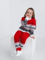 Свитер вязаный с горлом