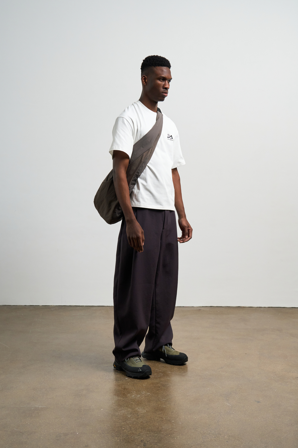 Брюки Nothomme Blue Monte Casual Lightweight Curved-Leg Trousers "Truffle Black"