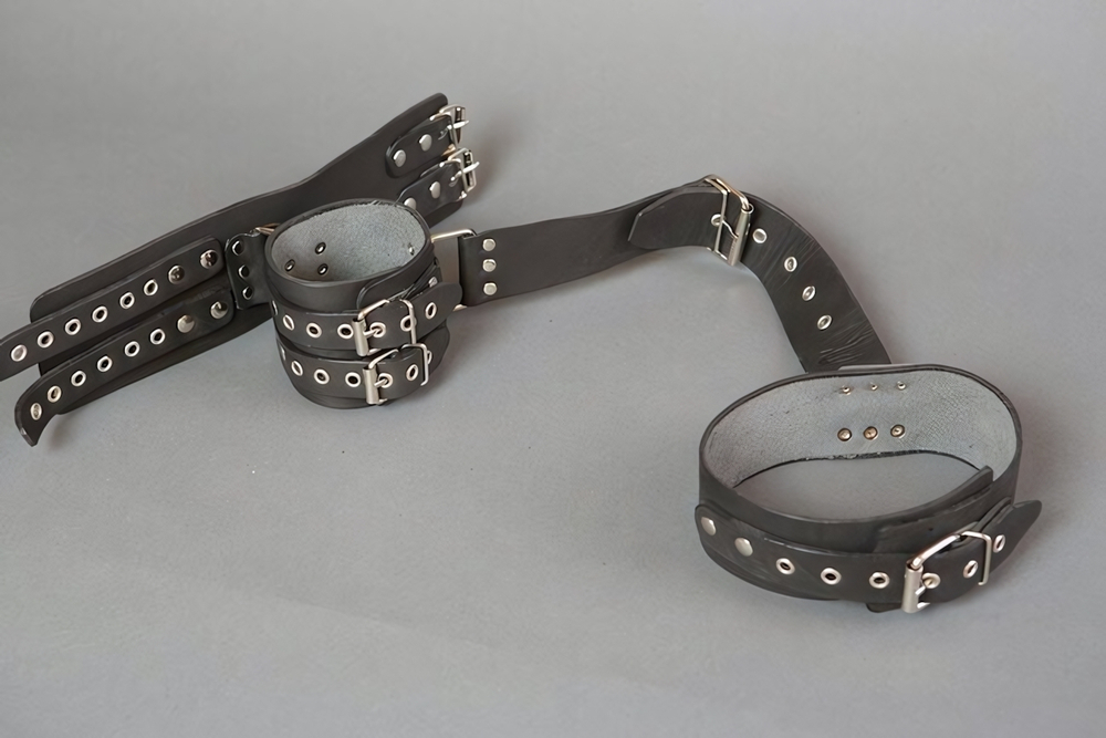 Комплект фиксирующий запястья с шеей, натуральная кожа (без подкладки) (Цвет: черный)