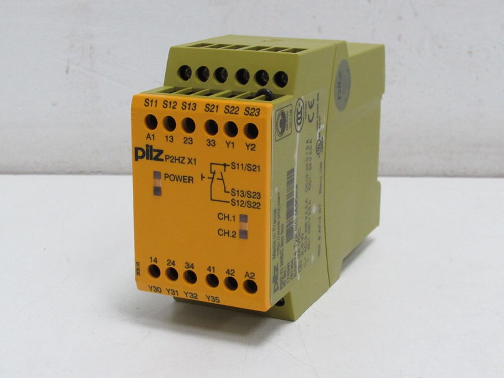 Pilz P2HZ X1 24VDC 3n/o 1n/c ID No. 774340