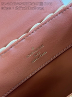 Louis Vuitton Capucines BB