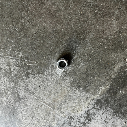 Гайка на кинг пин Independent Axle Nut 1 шт