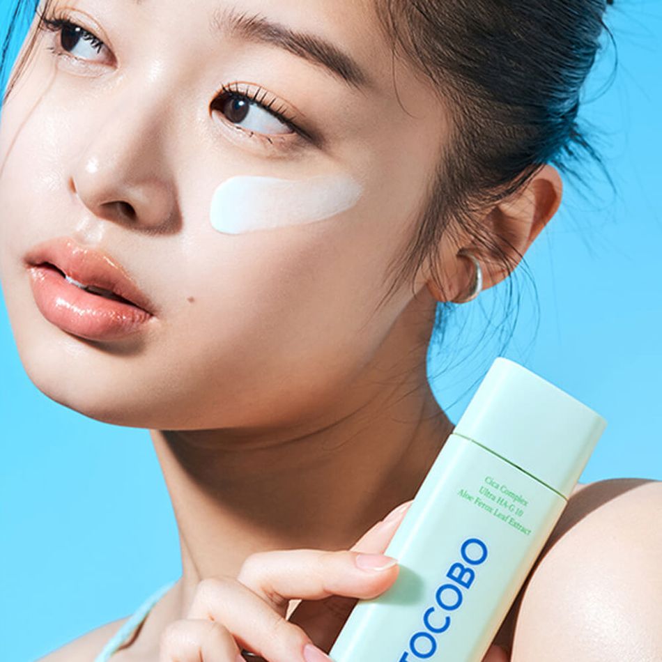 Успокаивающая солнцезащитная сыворотка Tocobo Cica Calming Sun Serum SPF50+ PA++++ 50 мл