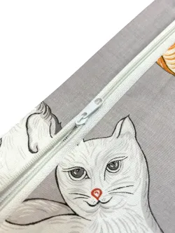 Постельное белье "Kitties" семейное наволочки 50х70 2шт Простынь на резинке 160х200 см Пододеяльник 145х215 см(2шт) Сказка сатин